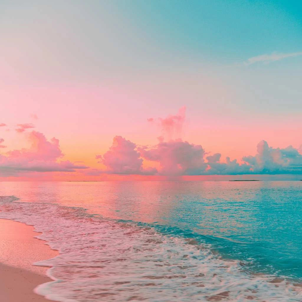 beach-scene-with-pink-blue-cluds